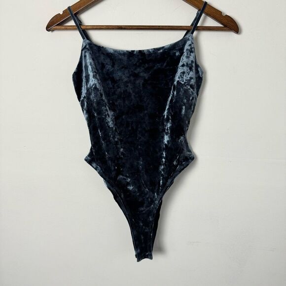 ASTR the Label Sapphire Blue Velvet Anette Bodysuit Women's Size Small 51121 - Picture 7 of 14